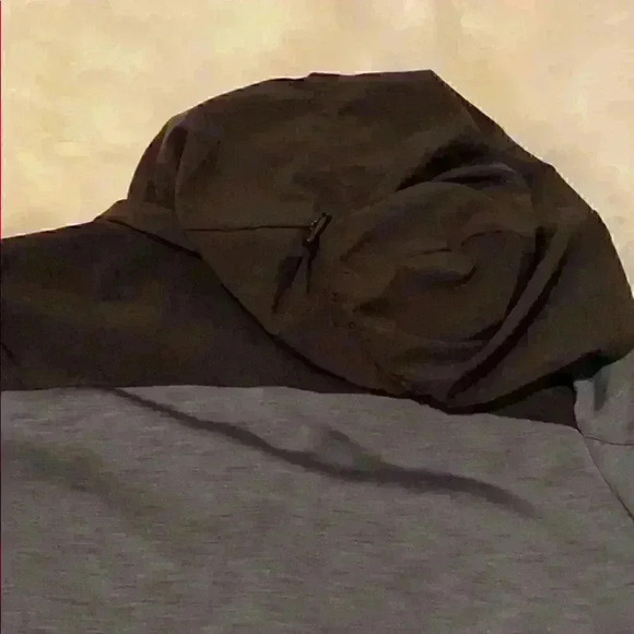 ✨VS Sports Athletic Jacket in Great Condition - Picture 4 of 7